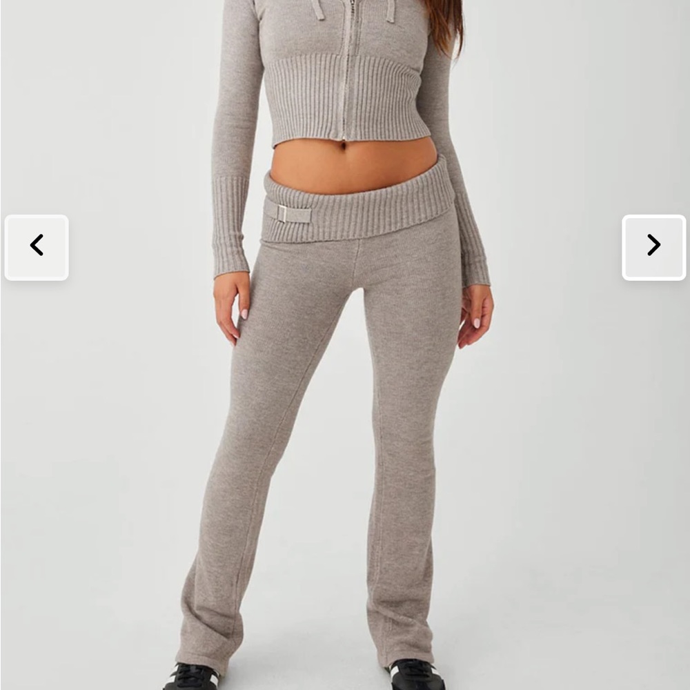 Fleur Cloud Knit Low Rise Pant